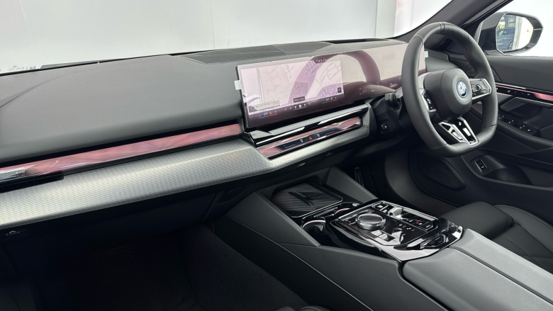 BMW 5 Series 550e xDrive M Sport Pro 4dr Auto [Tech+/Comfort+] Saloon